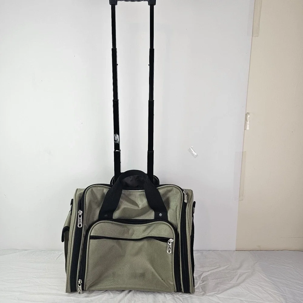 Travelsmith Beige Black Rolling Personal Luggage Carry-on Bag Duffel Zip Pockets